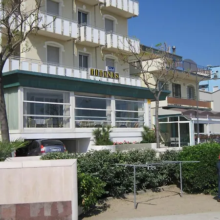 Отель Titanus Беллария-Иджеа-Марина